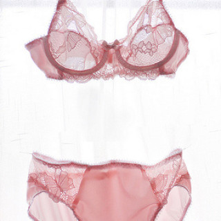 Pretty lingerie set