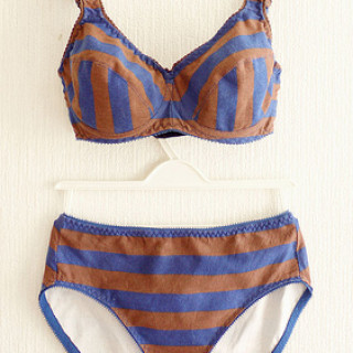 Striped bra set